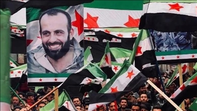 ثائر ومقاتل.. من "حجي مارع" الذي بيعت بندقيته في حملة حلب بسوريا؟