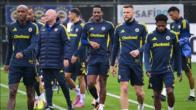 Fenerbahçe, Türkiye Kupası'ndaki Beşiktaş maçına 6 yabancısından mahrum çıkacak 