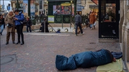 Sans-abrisme et mal-logement en France : « la pauvreté touche tout le monde », alerte Emmaüs solidarité