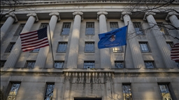 États-Unis : le département de la Justice publie des milliers de documents liés à l’affaire Epstein