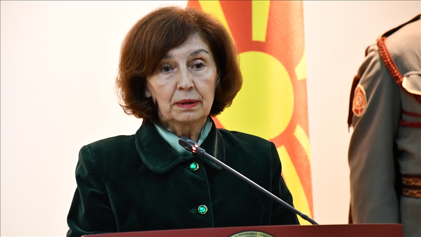 Претседателката Сиљановска-Давкова со честитки по повод 21 Декември - Денот на наставата на турски јазик