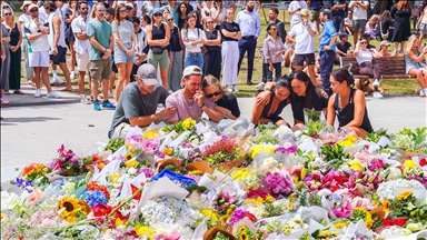 Avustralya'da binlerce kişi, Sydney saldırısının kurbanlarını andı
