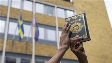 Rasistički napad na džamiju u Švedskoj: Primjerak Kur’ana probušen mecima