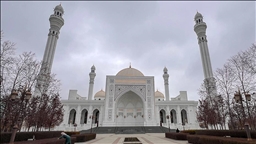 Rusya’da mimarisiyle öne çıkan "Müslümanların Gururu" Camisi ziyaretçilerin ilgi odağı