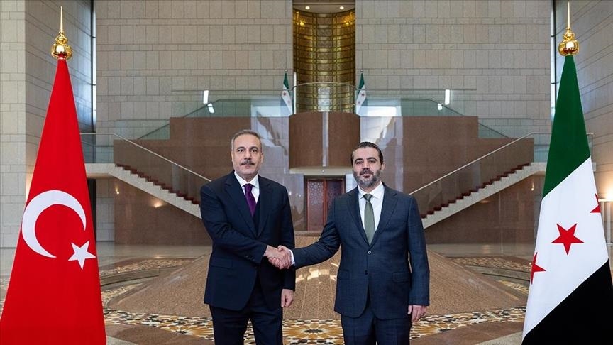 Wezîrê Karên Derva Fîdan: (Di hevdîtinên entegrasyona bi rêvebiriya Şamê da) ji bo zêdetir pêşketinê niyeta HSDyê tuneye