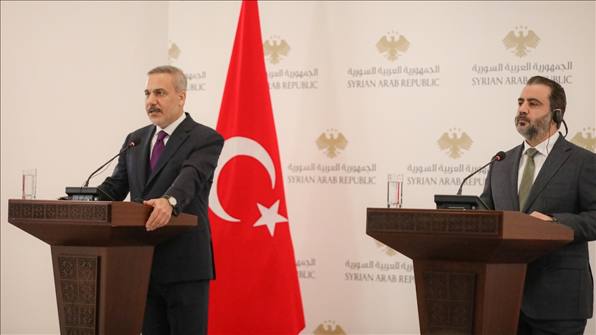 Turqia: SDF-ja nuk tregon gatishmëri për të avancuar bisedimet për integrimin me qeverinë siriane