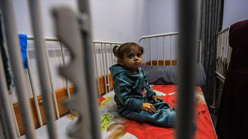 OBSH  Mbi 100 mijë fëmijë në Gaza do të vuajnë nga kequshqyerja akute deri në prill