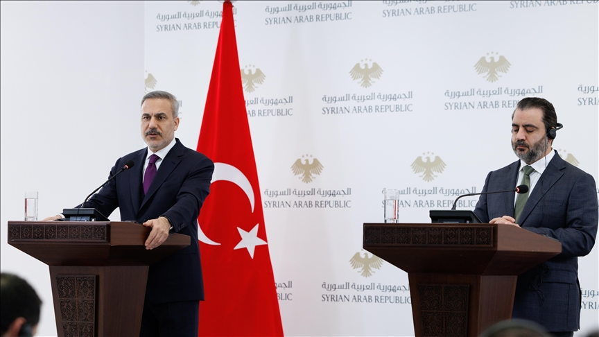 فيدان: لا نية لدى "قسد" لإحراز تقدم في محادثات الاندماج مع دمشق