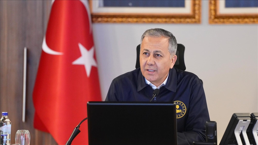 İçişleri Bakanı Yerlikaya'dan yeni yıl tedbirleri koordinasyon toplantısına ilişkin paylaşım