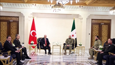 دمشق.. وزير الدفاع التركي يلتقي نظيره السوري