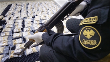 بتنسيق مع العراق.. سوريا تفكك شبكة لتهريب "الكبتاغون" من لبنان