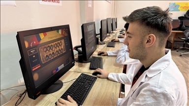 Türk öğrenciler yabancı akranlarıyla geleneksel masa oyunlarını dijital ortama taşıdı