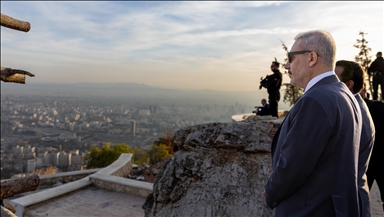 دمشق.. فيدان والشيباني يعتليان قمة جبل قاسيون