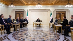 Dışişleri Bakanı Fidan, Savunma Bakanı Güler ve MİT Başkanı Kalın, Suriye lideri Şara ile görüştü