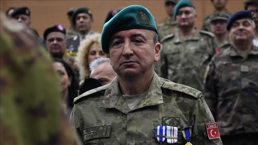 Komandanti i KFOR-it, Ulutas: Paqja afatgjatë arrihet përmes dialogut Beograd-Prishtinë