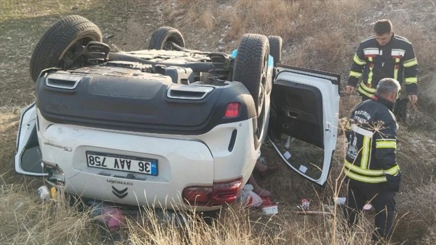 Li Erziromê di qezaya trafîqê da 1 jê xedar 5 kes birîndar bûn