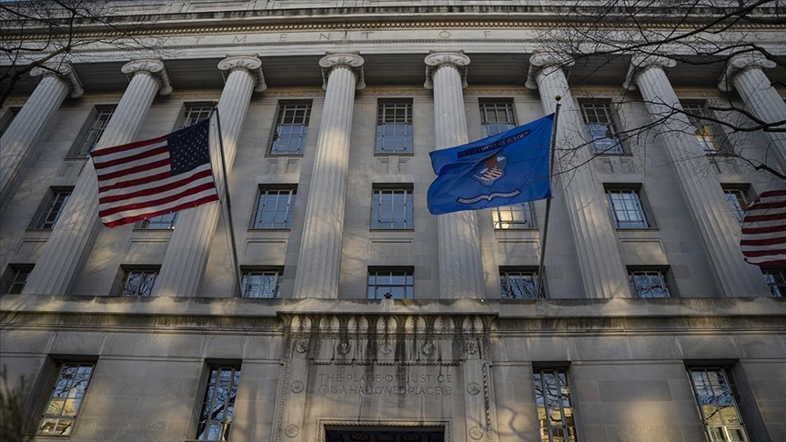 Des documents Epstein montrent que le FBI a reçu un signalement sur la relation entre Trump et Epstein