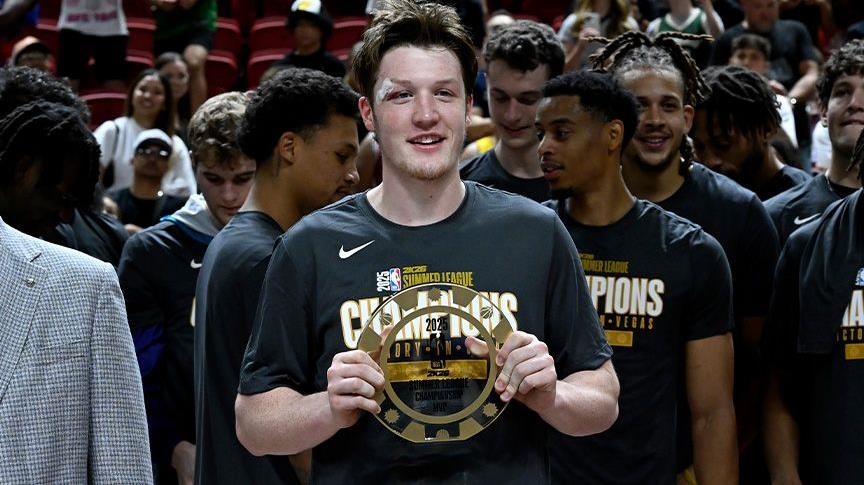 سلة.. كون كنوبل أسرع لاعب يسجل 100 رمية ثلاثية بالدوري الأمريكي