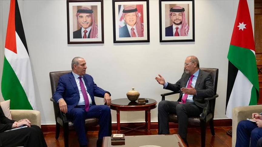 الصفدي والشيخ: مستقبل قطاع غزة يجب أن يستند على وحدته مع الضفة 