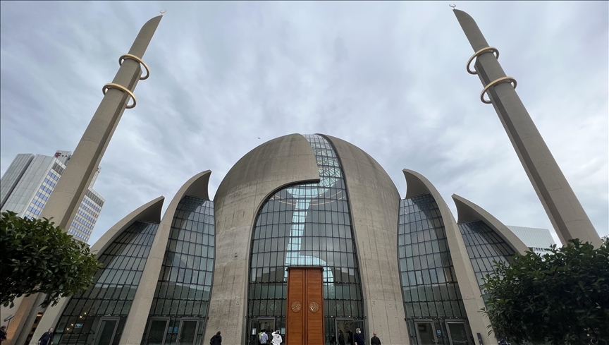 نظرسنجی در آلمان: اعتماد جوانان به اسلام از کلیسای کاتولیک پیشی گرفت