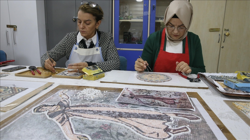 mozaiket-germanicia-ne-kahramanmaras-po-rikthehen-ne-jete-nepermjet-punes-se-grave