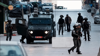 24 Palestinians injured by Israeli fire in West Bank raid