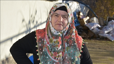 Dayika Şirnexî bi saya mêşvaniyê 5 zarokên xwe li zanîngehê dan xwendin