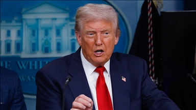 Trump, Epstein dosyalarındaki fotoğrafların kamuya açık şekilde sergilenmesine karşı olduğunu belirtti