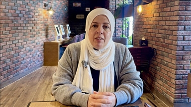 İsrail'in evinden ettiği Filistinli kadın "köklerinden sökülmüş gibi hissettiğini" söyledi