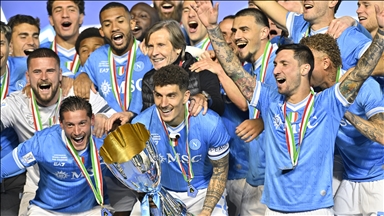 قدم.. نابولي يتوج بكأس السوبر الإيطالي للمرة الثالثة