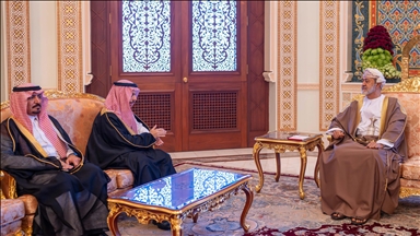 سلطان عمان يبحث مع وزير خارجية السعودية التطورات إقليميا ودوليا