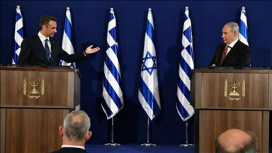 Netanyahuyê ku di siyaseta navneteweyî da bi tenê maye hêviya xwe bi Mîçotakîs girêdaye