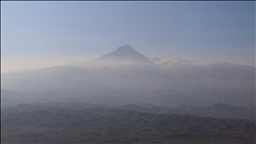 Iğdır'da Tekelti Dağı sisler arasında görüntülendi
