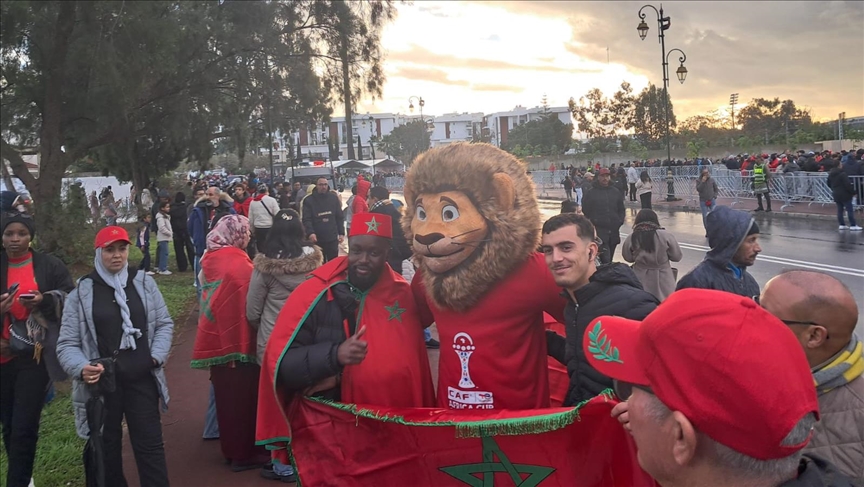 كأس أمم إفريقيا بالمغرب.. دفء الرياضة يطغى على خلافات السياسة (تقرير إخباري)