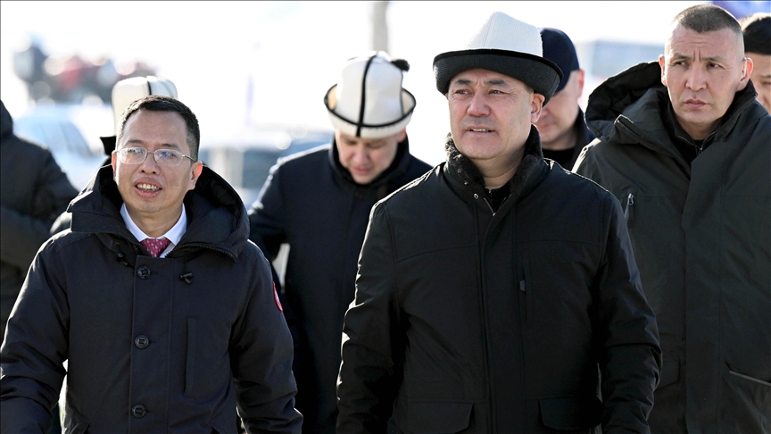 Президент Кыргызстана принял участие в церемонии запуска первой солнечной электростанции