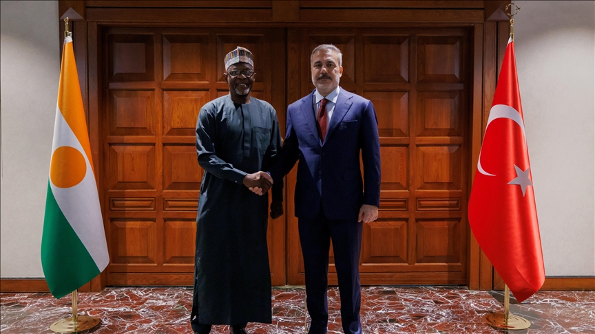 Hakan Fidan reçoit le ministre nigérien des Affaires étrangères à Ankara