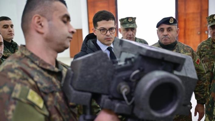 Shqipëria pajiset me sistemin raketor kundërtank  Javelin 