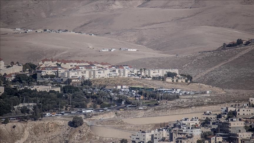 بيان مشترك.. 14 دولة تندد بتوسيع إسرائيل استيطانها بالضفة الغربية