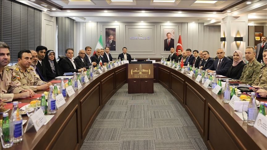 مسؤولون أتراك وإيرانيون يبحثون قضايا أمنية وحدودية
