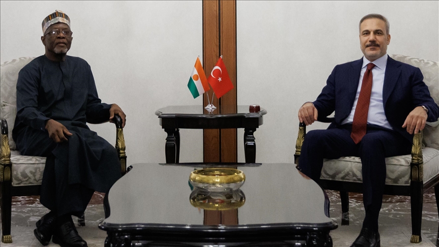 Ministri i Jashtëm turk takohet me homologun nga Nigeri në Ankara