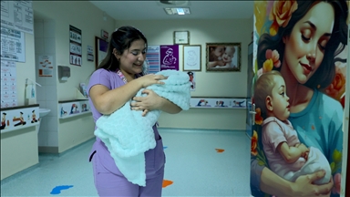 Sağlık altyapısı güçlendirilen Hakkari'de anne ve bebek ölüm oranları düştü 