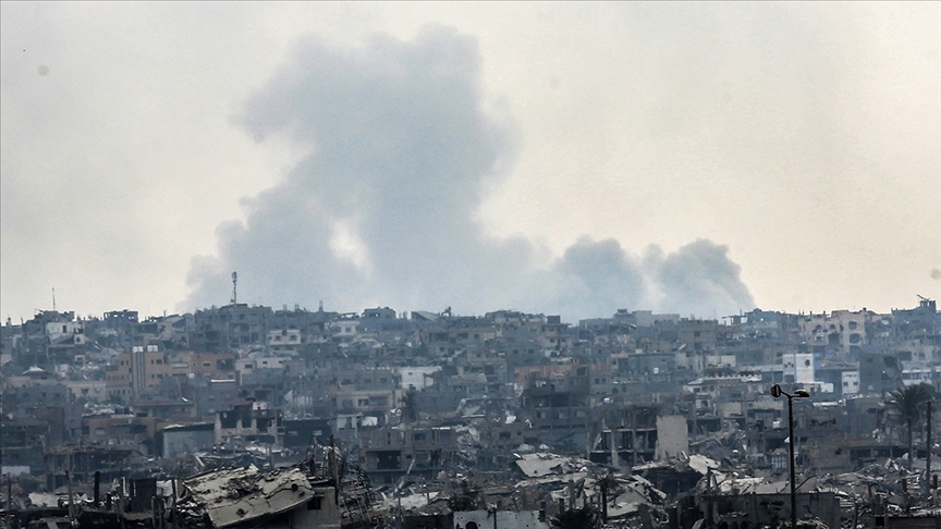 İsrail ordusu, Gazze Şeridi'nin farklı bölgelerini hava saldırılarıyla hedef aldı