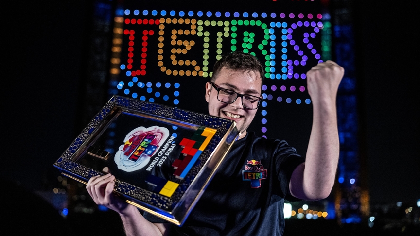 From retro TV screens to Dubai skies: Turkish teen wins first global Tetris title