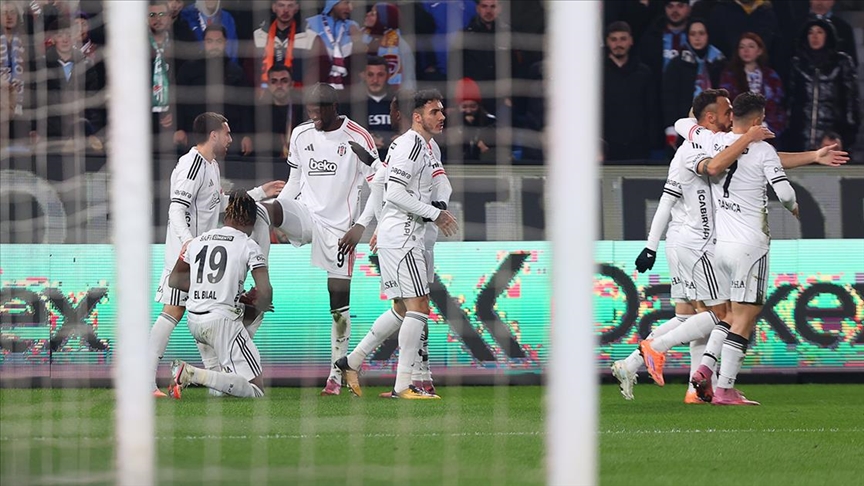 Beşiktaş, Süper Lig'in ilk yarısında beklentileri karşılayamadı