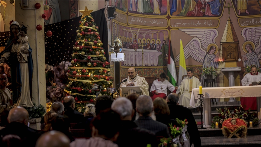 Kršćani u Gazi obilježili Božić u Crkvi Svete porodice nakon dvije godine rata