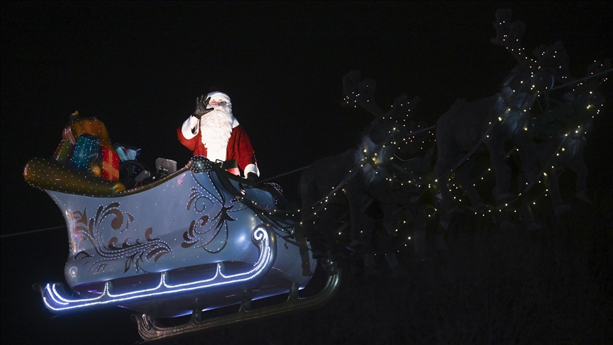 Noël : promos, paiement fractionné et IA, les achats sous tension ravivent le risque de “frénésie”