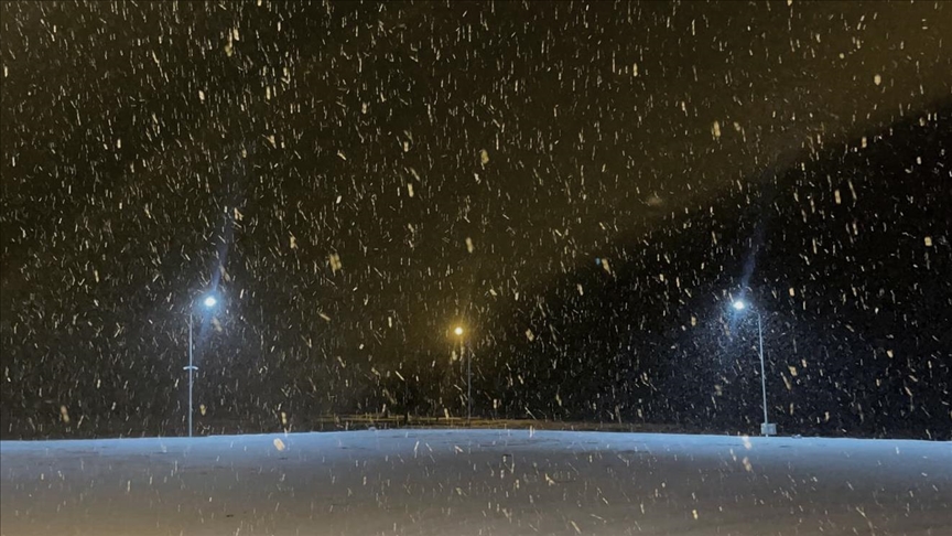 Li cihên bilind ên Erdexanê berf dibare