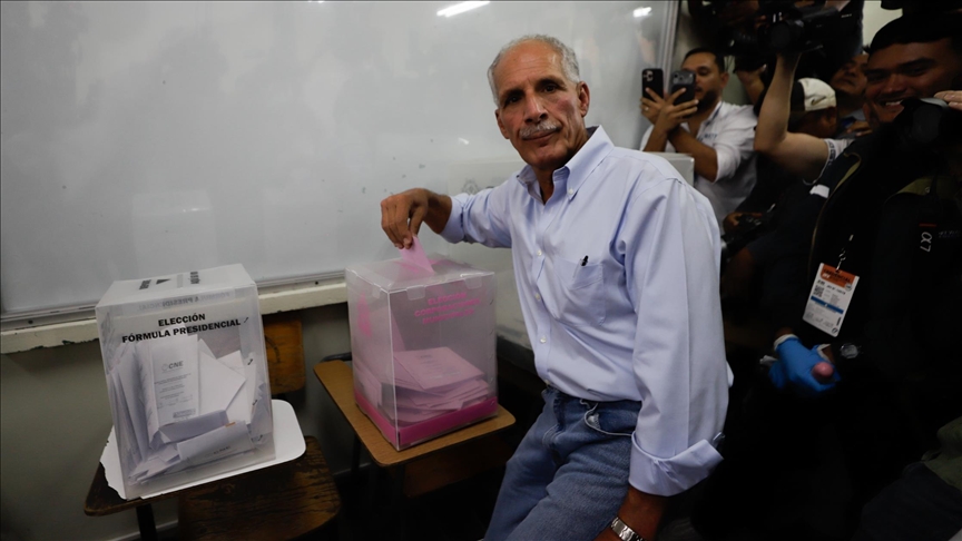 مرشح من أصول فلسطينية يفوز بالانتخابات الرئاسية في هندوراس