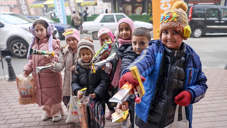 Konya'da çocuklar "şivlilik" geleneğiyle üç ayların gelişini kutluyor
