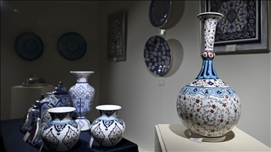 "Evvel Bir Mirasın İzinde" karma sergisi Millet Kütüphanesi'nde açıldı